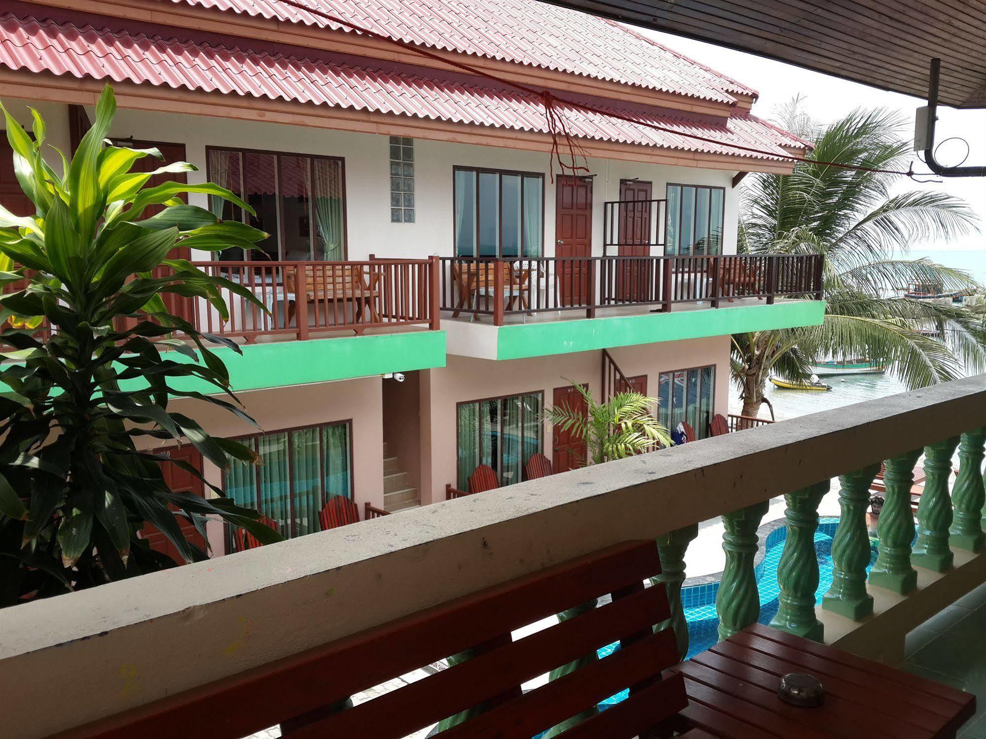 Mr. Black Resort Haad Rin Exterior photo